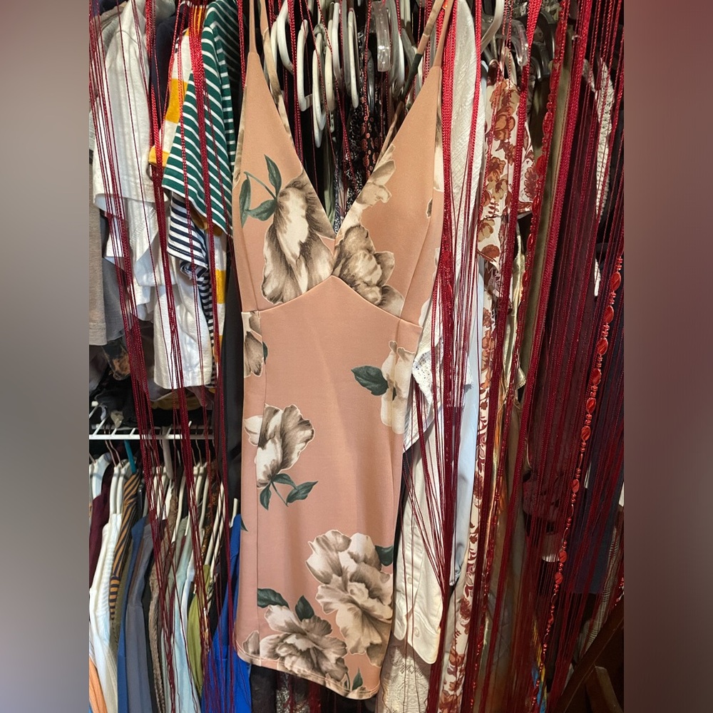 Privy Floral Bodycon Mini Dress NWOT